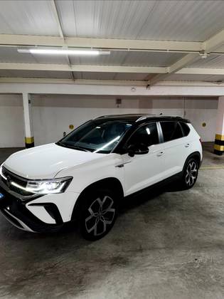 VOLKSWAGEN TAOS 1.4 250 TSI TOTAL FLEX HIGHLINE AUTOMÁTICO